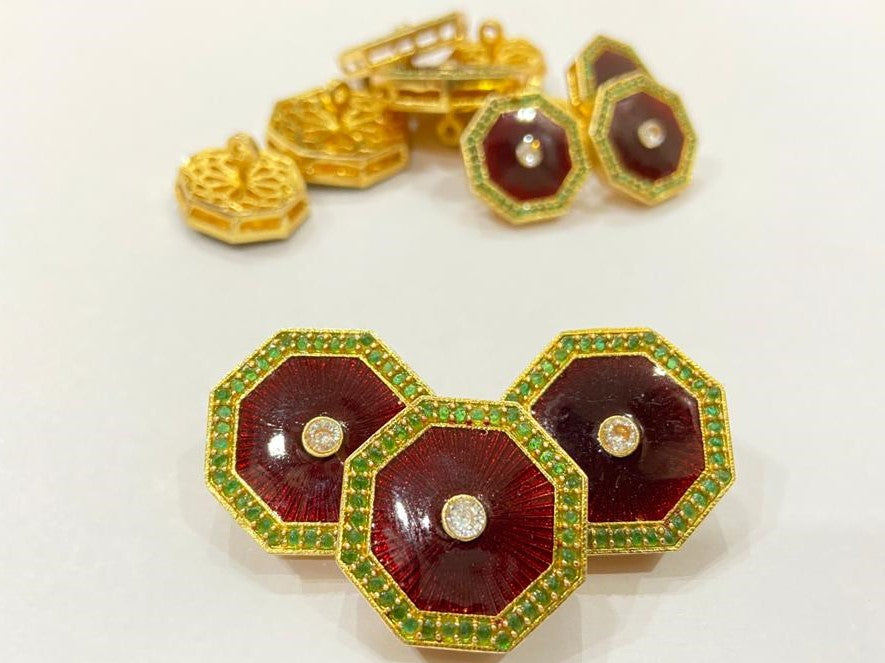 Handmade Maroon Meena Green Motif Border Buttons