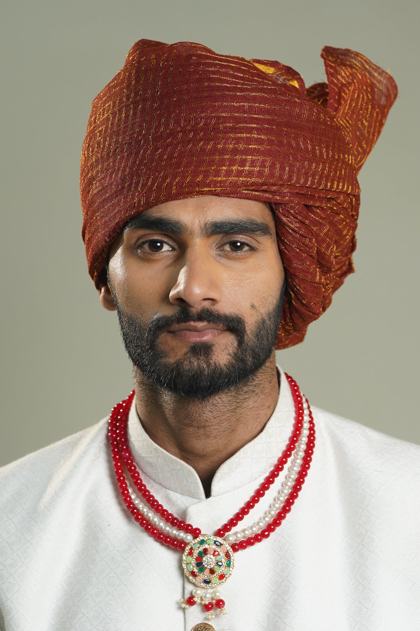 Maroon doriya