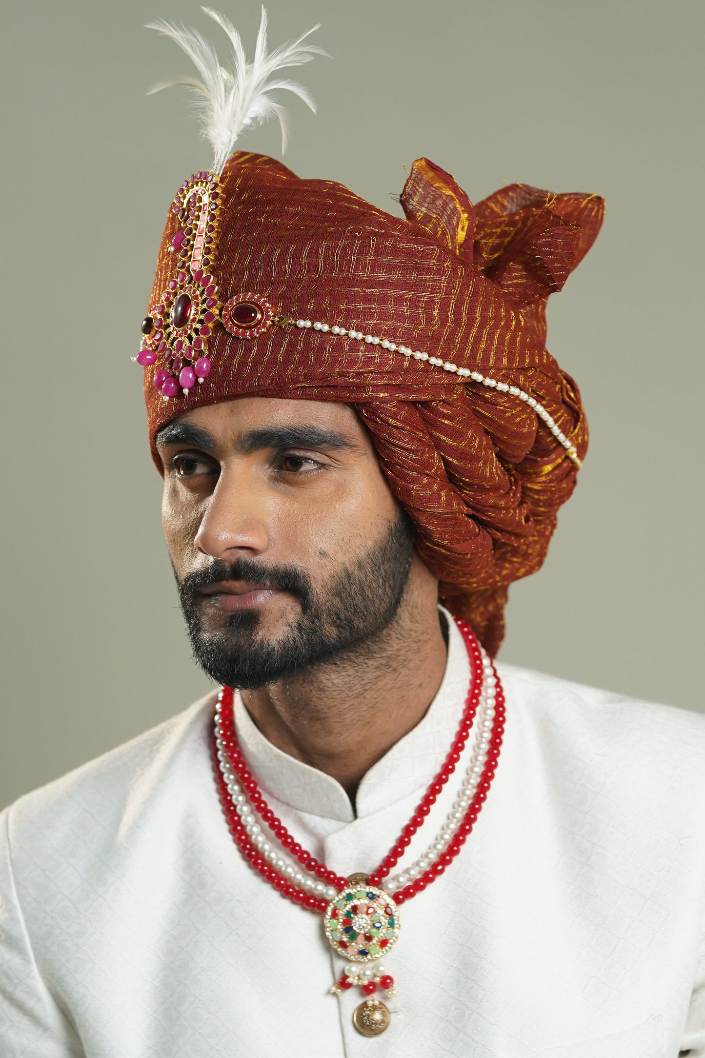 Maroon doriya