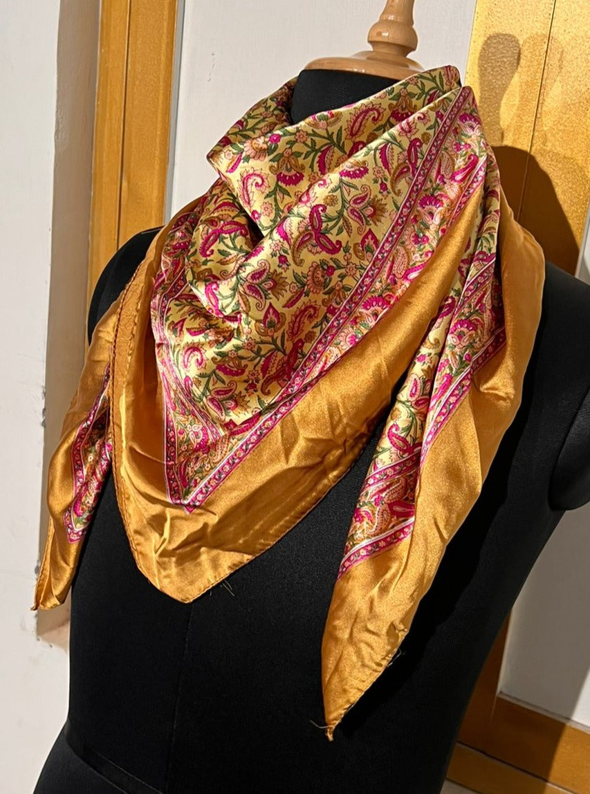 Neck Scarf 07