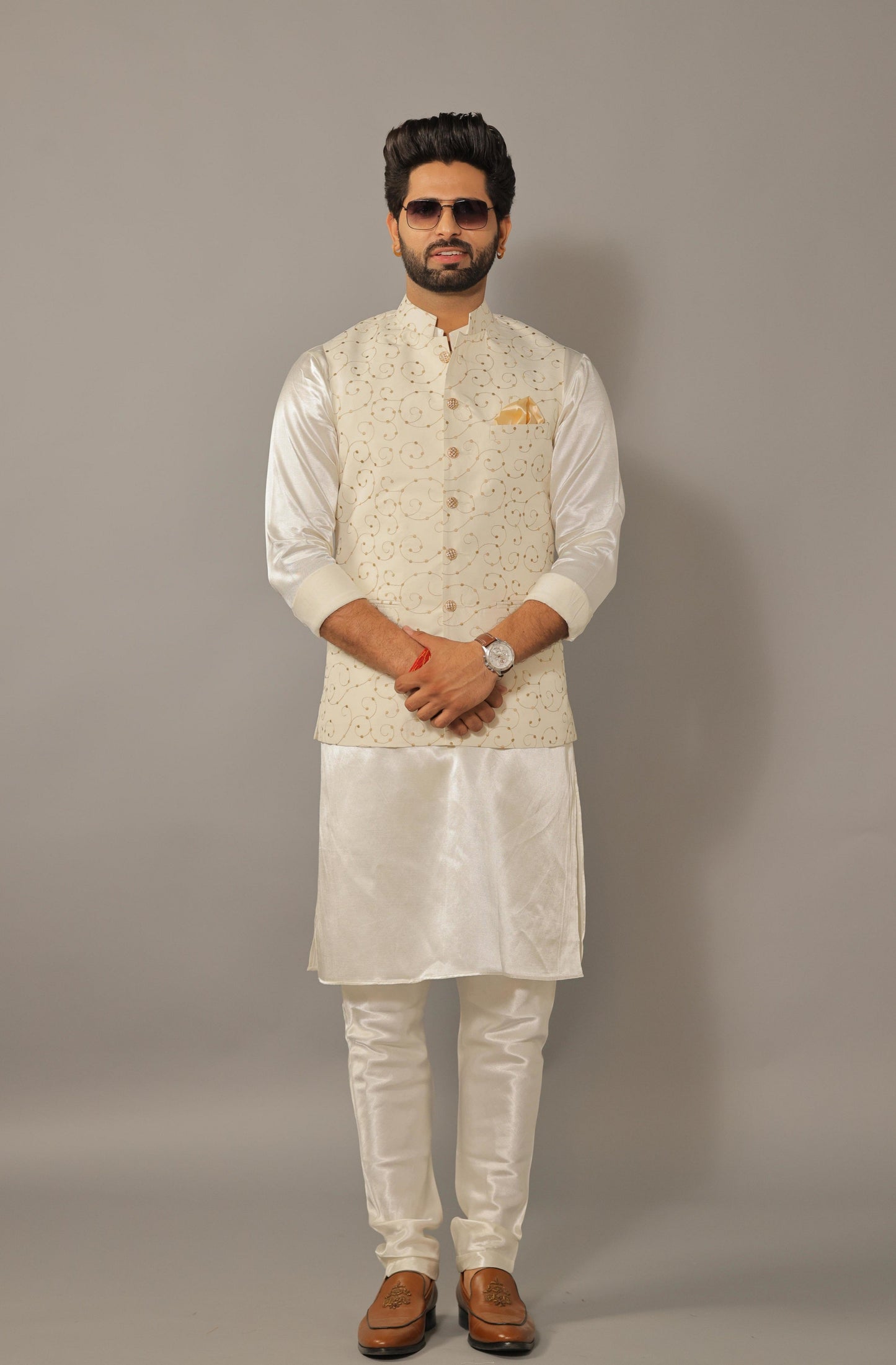 Off White Kurta Payjama Set With Floral Embroidery Jacket -Handcrafted