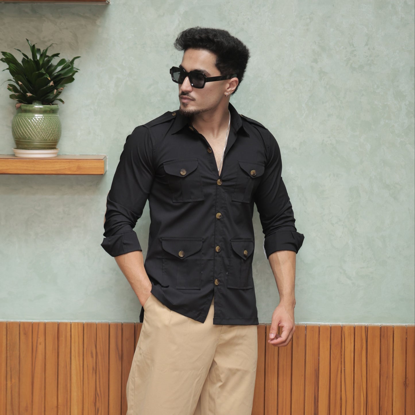 Rajanyas Four-Pocket Black Hunting Shirt with Elbow Patch