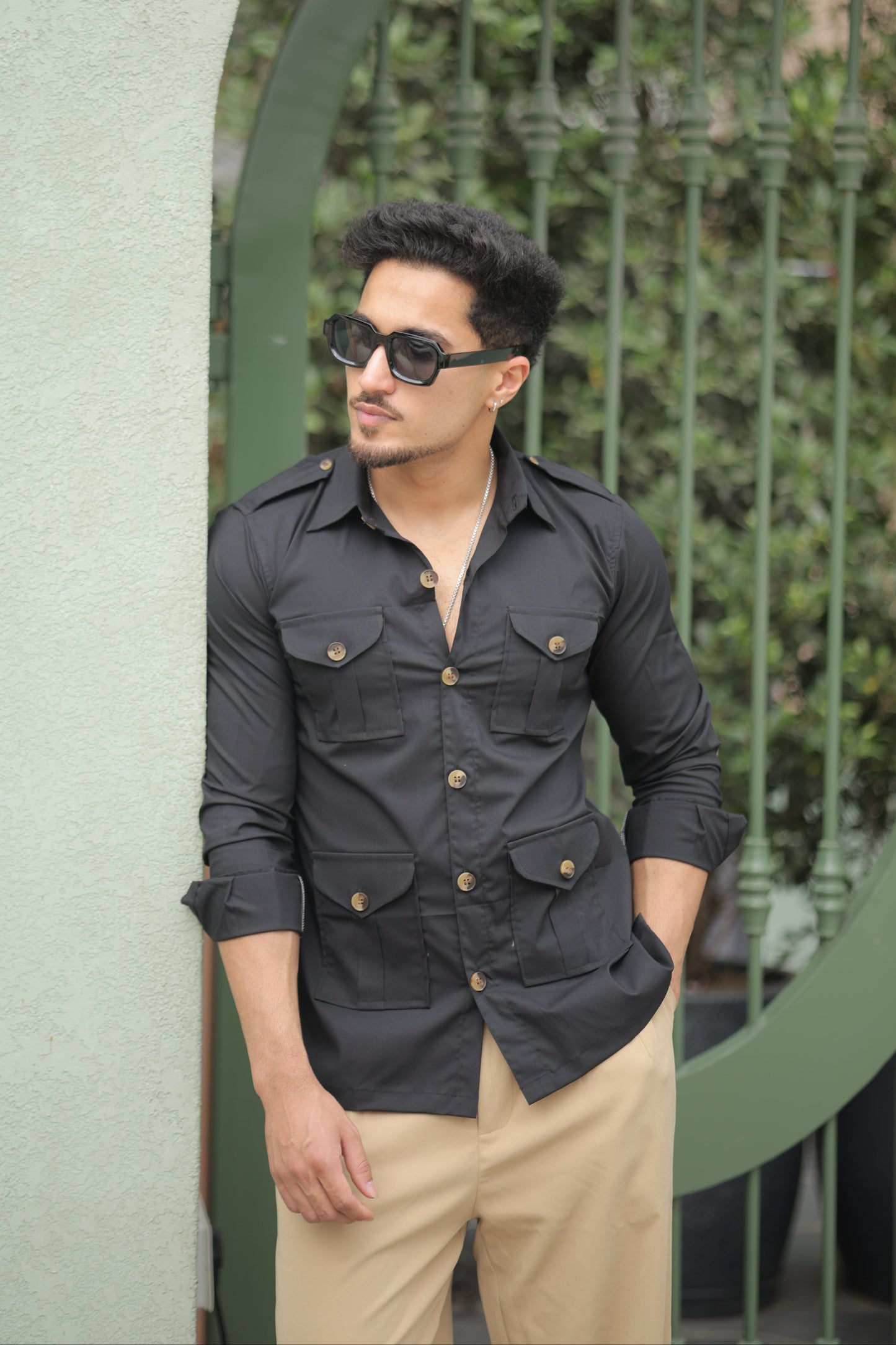 Rajanyas Four-Pocket Black Hunting Shirt with Elbow Patch