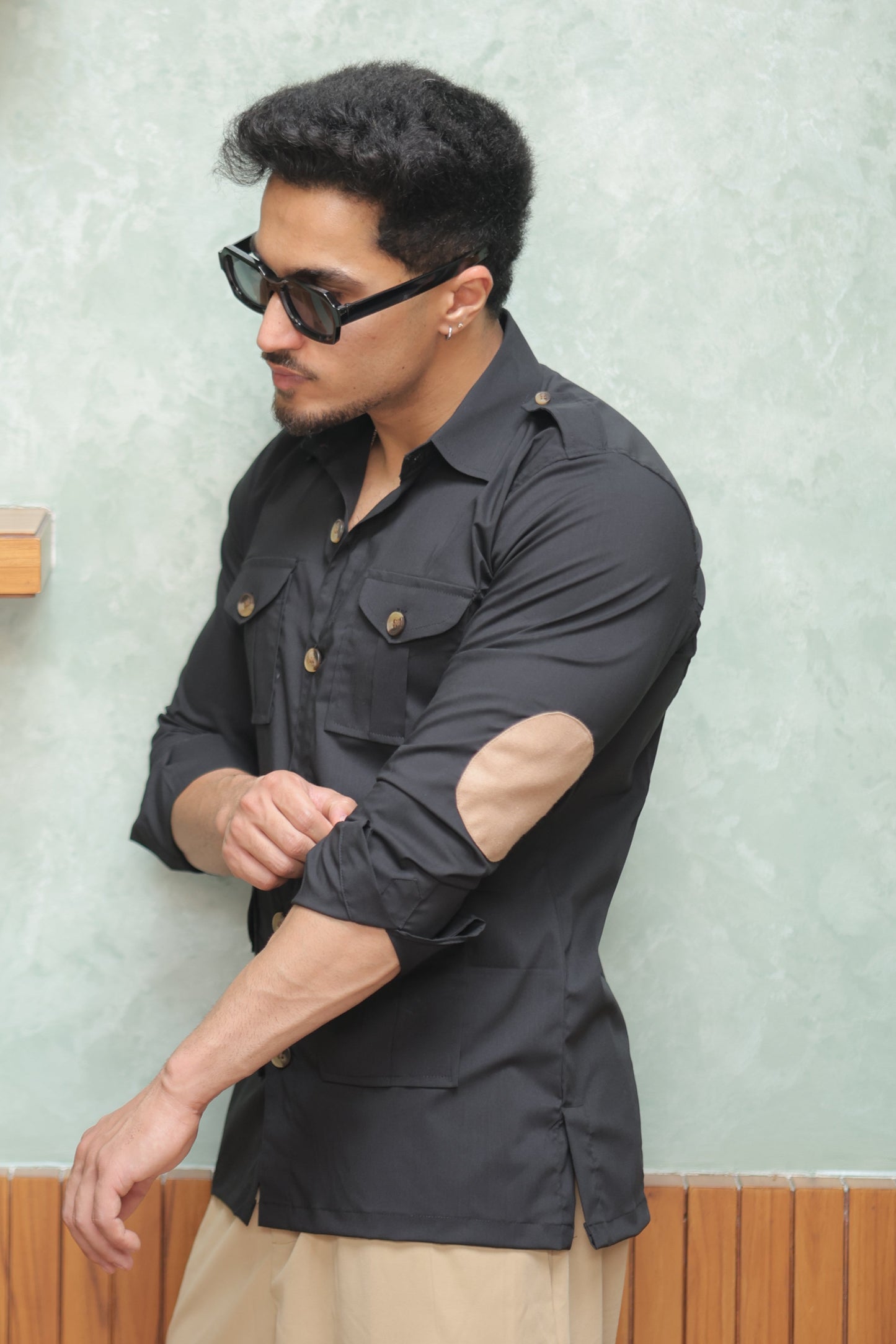 Rajanyas Four-Pocket Black Hunting Shirt with Elbow Patch