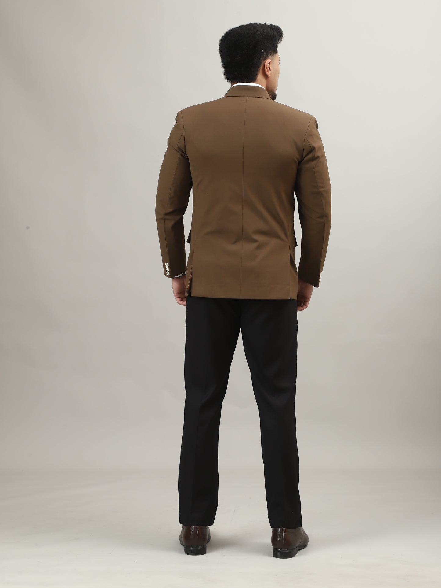 Tuscan Brown Hunting Blazer with Signature Pocket Detailing