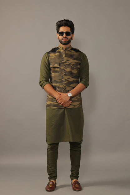 Olive Green Camouflage Hunting Style Jacket