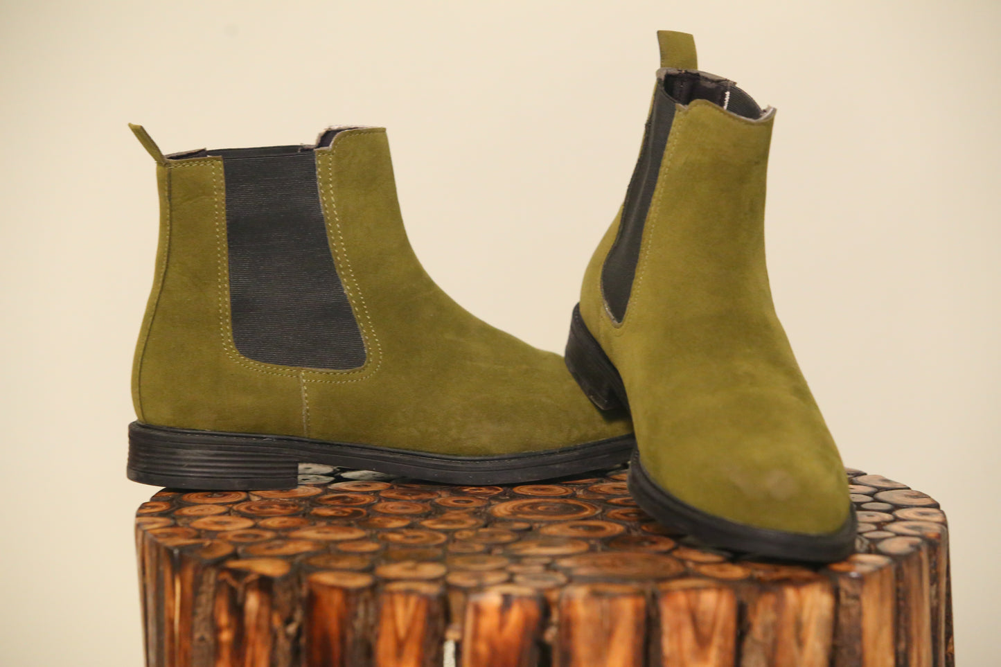Rajanyas Men Olive green Suede Leather Chelsea Boots