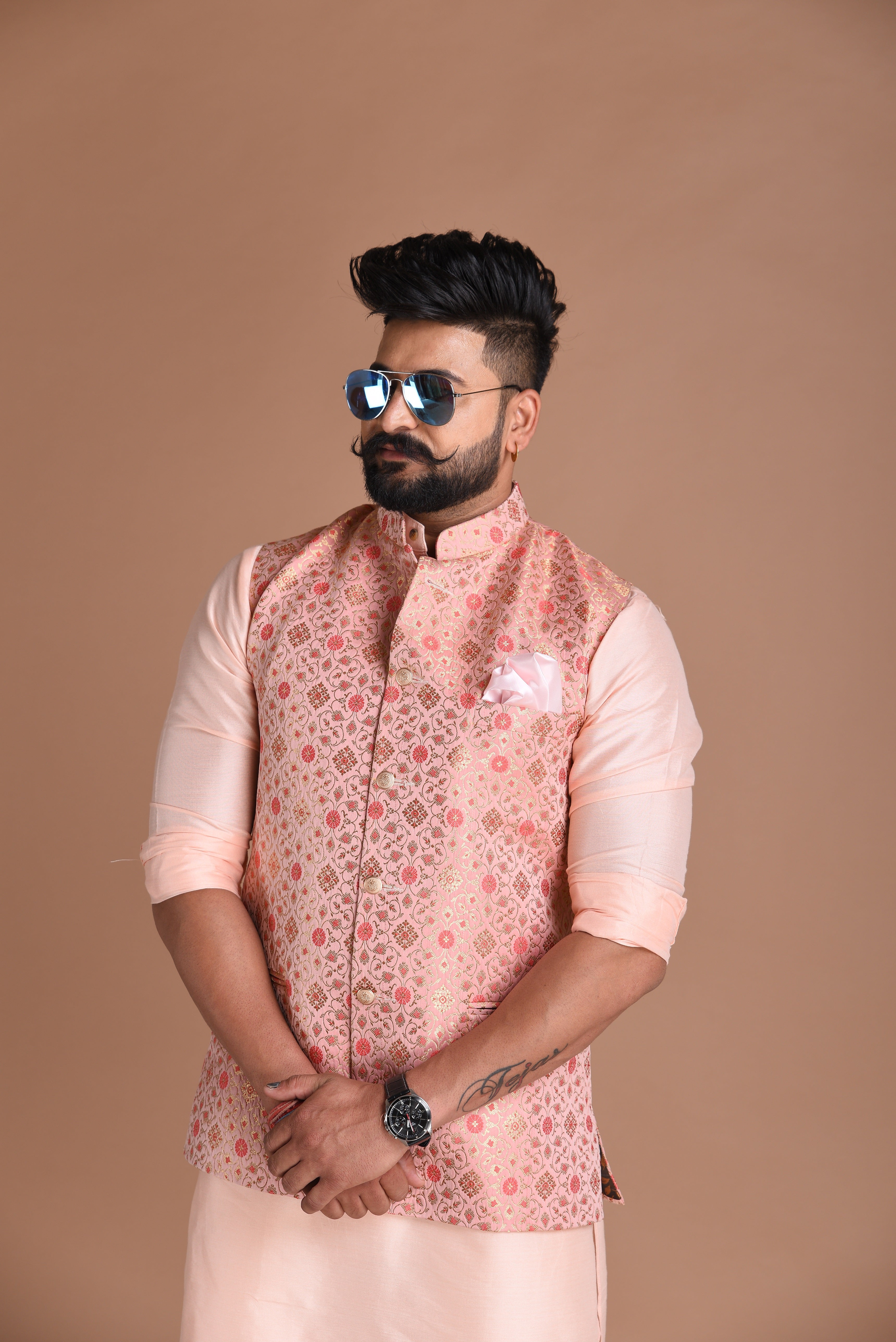Men's Rose Gold Kurta Pyjana With Floral Print Nehru Jacket - Aks Men |  Floral prints, Floral color, Nehru jackets